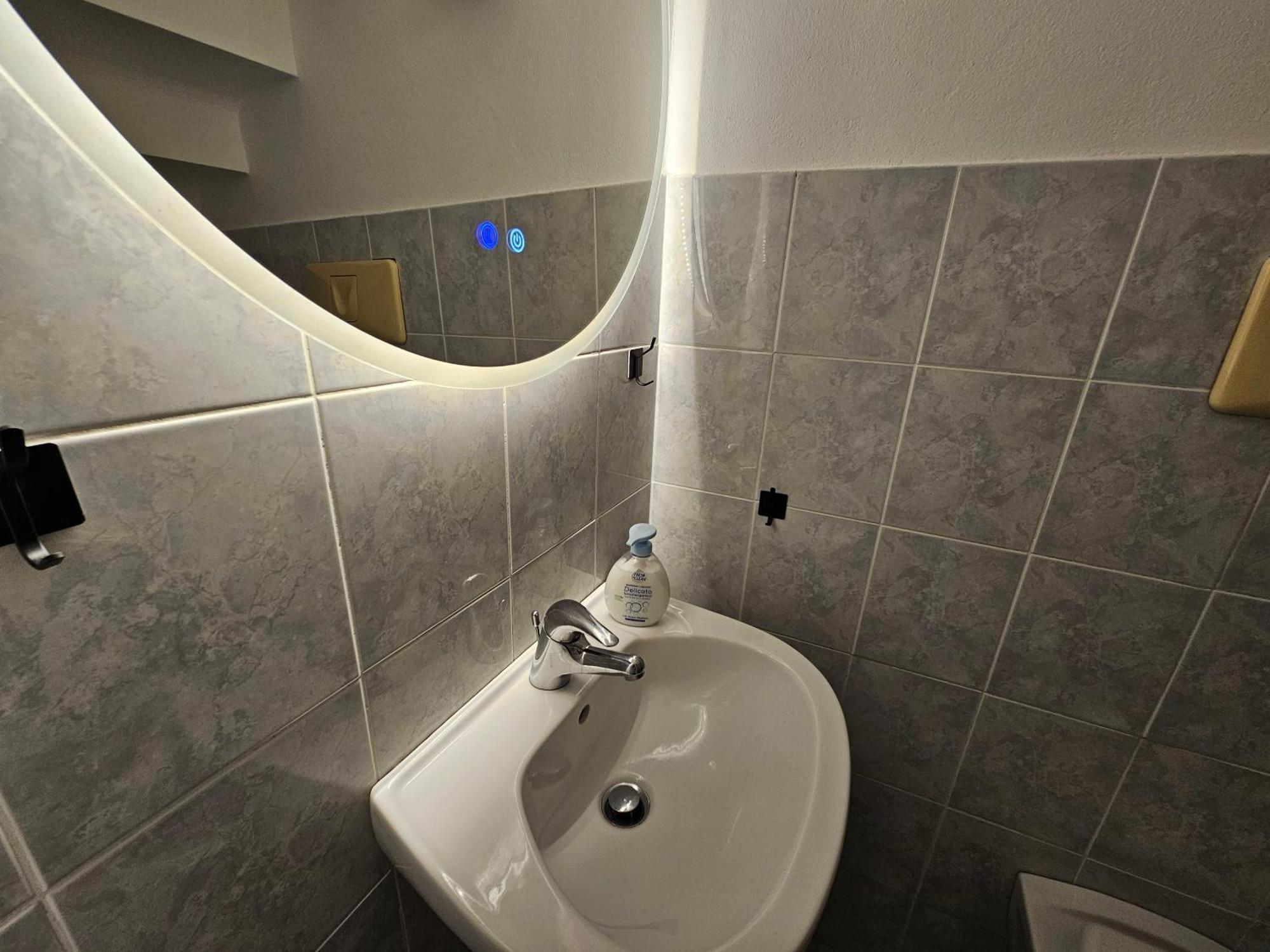 Exclusive Top Floor 2-Bedroom Flat 밀라노 외부 사진