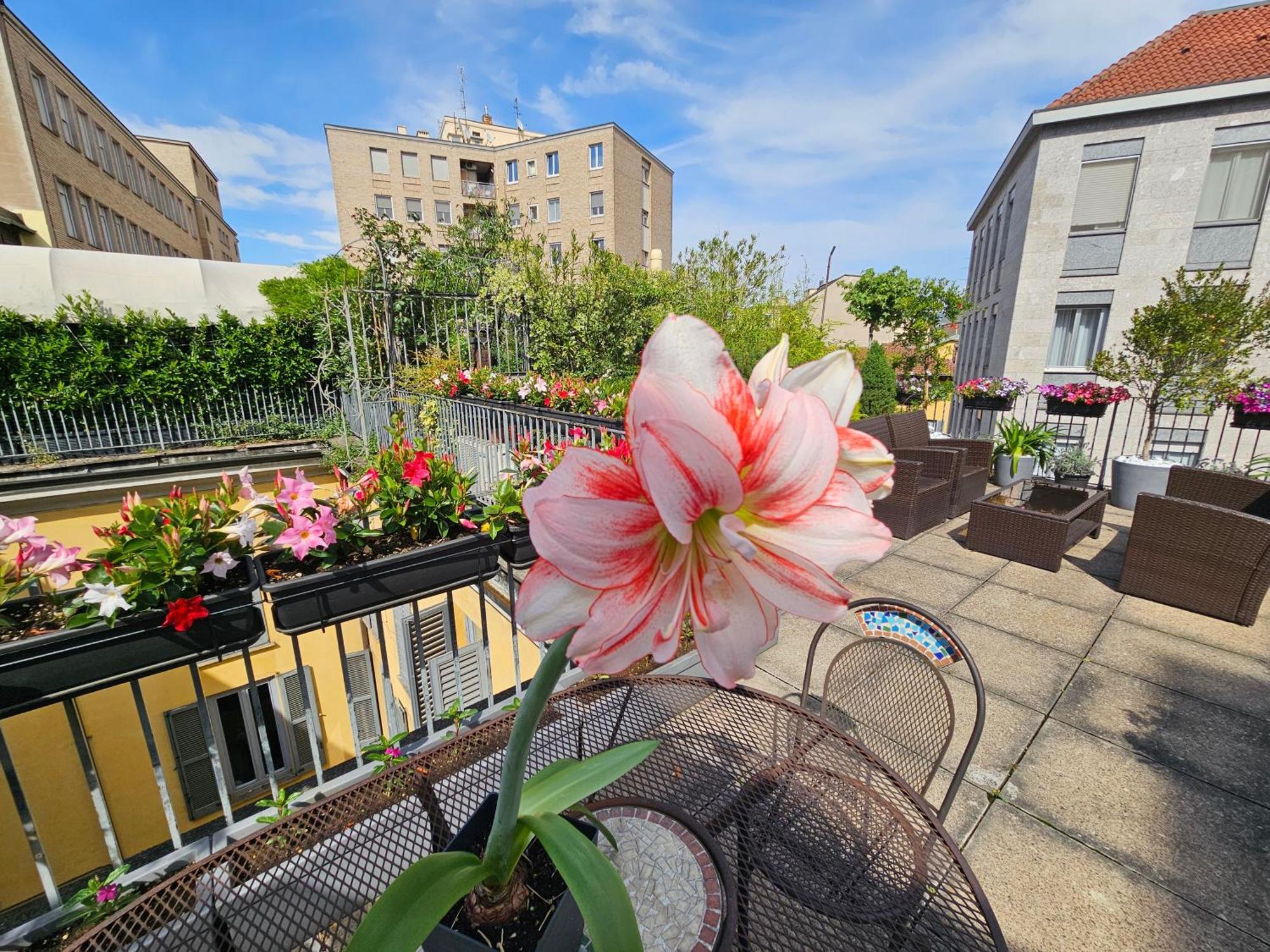 Exclusive Top Floor 2-Bedroom Flat 밀라노 외부 사진